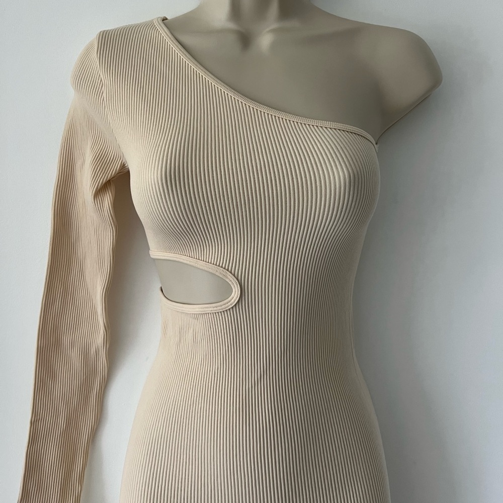 Bodycon Rib Dress - Picture 4 of 8